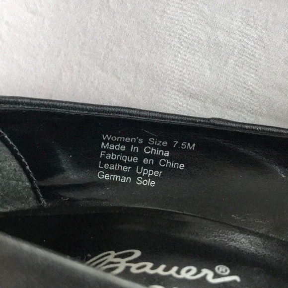 Eddie Bauer leather pump heel - Picture 4 of 7
